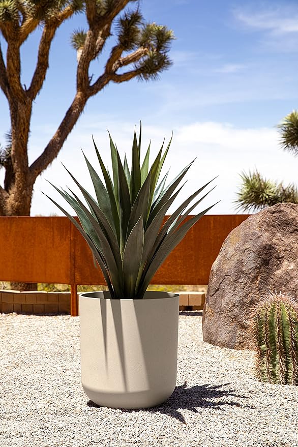 Veradek Round Lima Plastic Planter Pots - Image 5